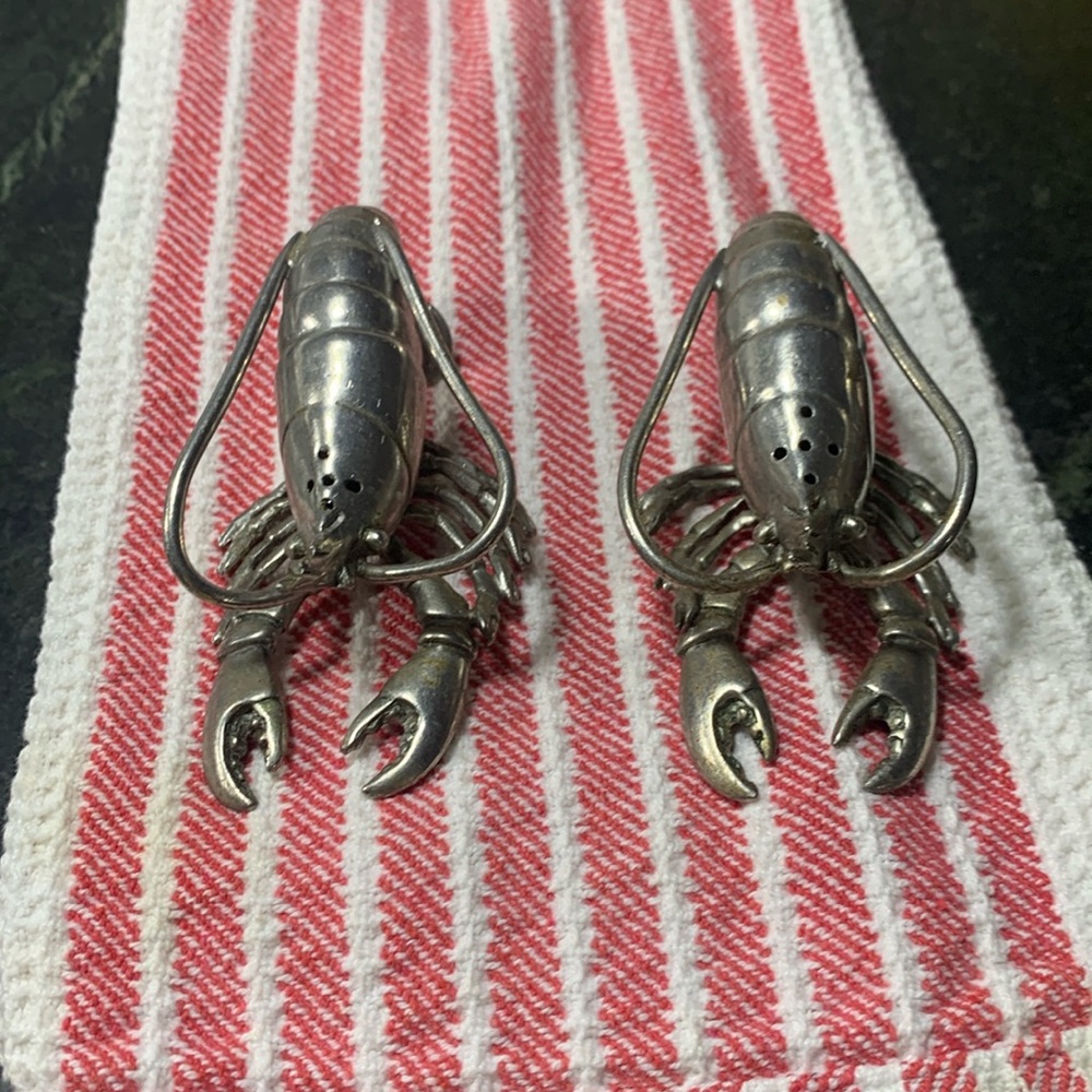 Cute set of crayfish pewter salt & pepper shakers